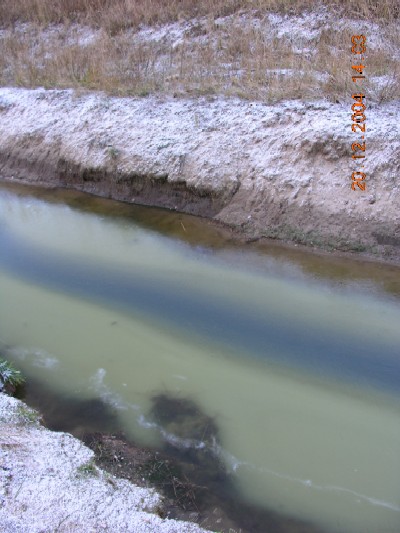 20.12.2004 -  Abwasser von der Deponie Spröda